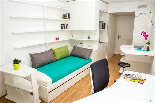 Ideal for travelers, students and business people. Located next to the Vienna Ec  Cozy Apartment right next to the Underground Entire rental unit vacation rental 19678079