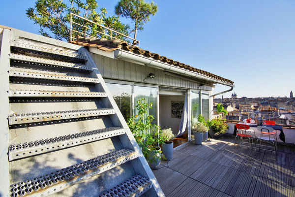 En duplex, notre appartement est traversant, très lumineux et dispose au 1er niv Bordeaux, France Nid d'Aigle Vue exceptionnelle à 360° sur Bordeaux Entire rental unit vacation rental 43877577