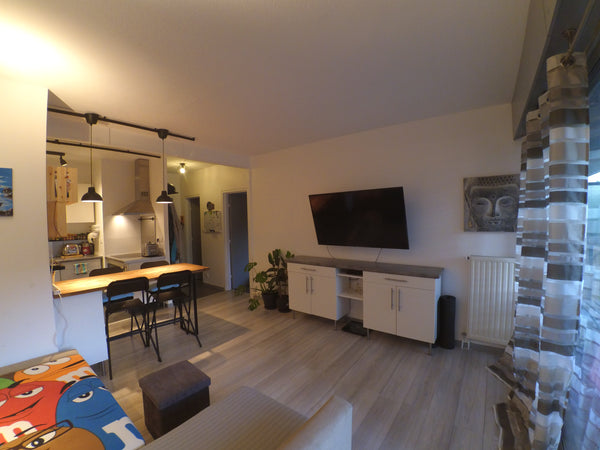 Flat of 50m ², ideally located in Merignac Center: a few meters from the tram A  Mérignac, France Superbe appartement avec piscine Entire condo vacation rental 563452073539298735
