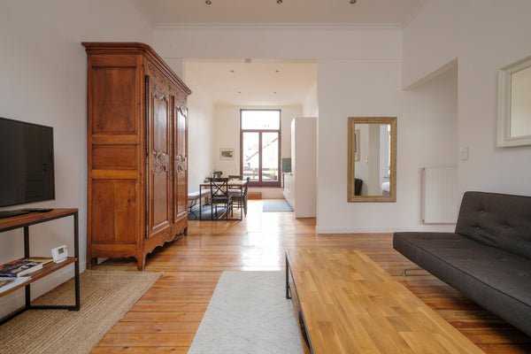 Very nice, bright and spacious 2 bedroom duplex with office. This 2 bedroom apar Brussels, Belgium Beautiful 2 bedrooms duplex in Ixelles Entire rental unit vacation rental 590412342034269720