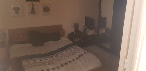 Petite maison en centre ville proche tram et bus dans quartier calme  Echoppe Bordeaux Cauderan Entire home vacation rental 45421487