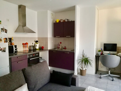 Bienvenue chez nous ! <br /><br />Jeunes et aimant beaucoup voyager en AirBnb no Lyon, France Charmant appartement Lyon 3 Entire rental unit vacation rental 19243381