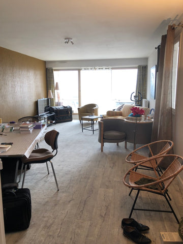 L'appartement est situé à 15' à pied du centre ville, bien desservi par les lign  7° étage au 7° ciel Entire condo vacation rental 33788192