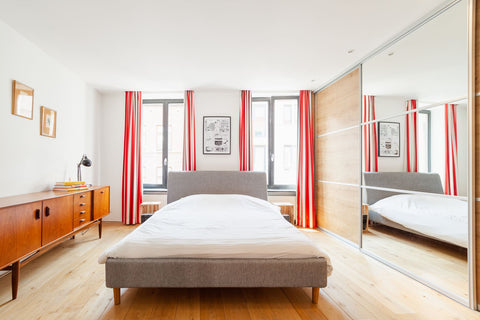 Appartement 1 chambre récemment rénové est très lumineux. Situé au coeur de Brux Paris, France Appartement 1 chambre spacieux et lumineux Entire rental unit vacation rental 50166614