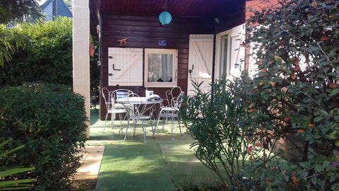 Chalet indépendant dans un jardin privé chez un particulier<br /><br /><b>The sp Le Haillan, France chalet Entire chalet vacation rental 28300642