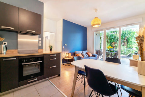 Bordeaux - Lovely and cosy  56m2 apartment for 2 to 4 people, located in a very  Bordeaux, France A garden in Bordeaux- 2 rooms + Parking (optional) Entire rental unit vacation rental 45517168