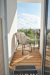 Das Apartment ist ruhig in einer begrünten Seitenstraße gelegen (kein Straßenlär  Universum Luxury Apartment Entire rental unit vacation rental 43568135
