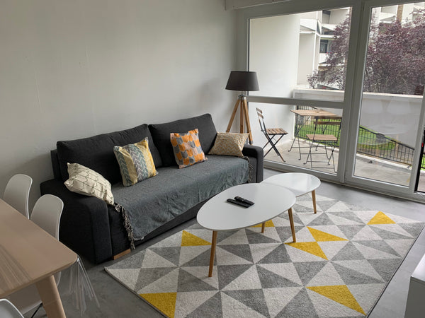 T3 situé à Pessac bus au pied de l immeuble et tram b à 5 min<br />Bordeaux a 20 Ustaritz, France Découvrez bordeaux a prix raisonnable Entire rental unit vacation rental 41837464