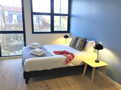 Proche du quartier historique de Bordeaux, l'immeuble dispose d'une douzaine d'a Bordeaux, France T3 - Friendly Apartment Bordeaux Entire rental unit vacation rental 22756878