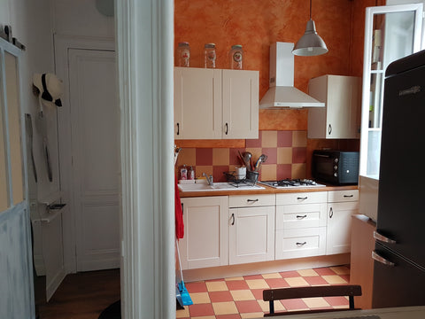 Charmant studio ambiance "cosy" de 34m2 situé en centre ville. Idéal pour un cou Bordeaux, France Appartement cosy Bordeaux Centre Entire rental unit vacation rental 35824264