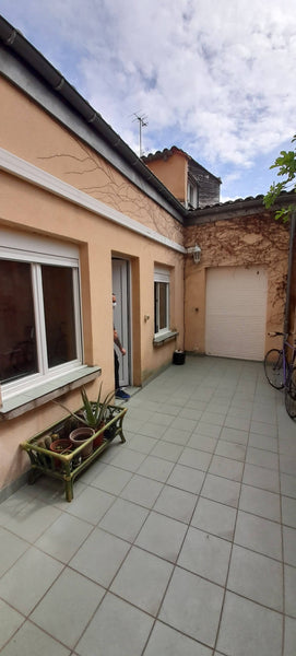 A deux pas de la victoire et de toutes les commodités, studio meublé en bail mob Bordeaux, France [Bail Mobilité] Studio Meublé Entire rental unit vacation rental 625915246309884993