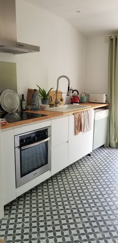 Maison de ville cosy de 50m2 avec jardin. Proche des commodités (tram, bus, gare Bordeaux, France Maison de ville Entire home vacation rental 652586712301171542