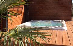 Comfortable, spacious apartment on the 1st floor (kitchen, living room...) and   Bordeaux, France Appart w. master room sauna & terrace w. jacuzzi!! Entire home vacation rental 11526604