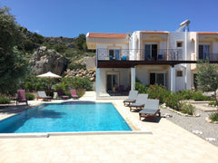 Large four bedroom villa with large private infinity pool (additional charge for  Luxury villa - large private pool Entire villa vacation rental 9324674