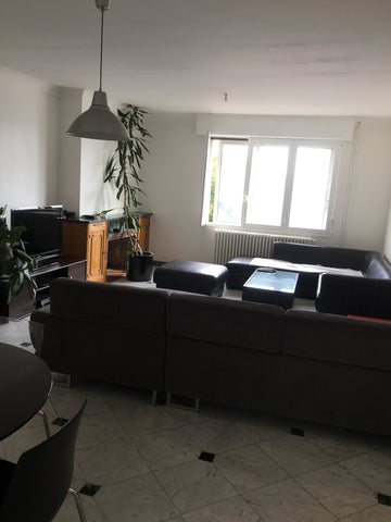 Apparemment spacieux en plein centre-ville de merignac proche du tram aéroport c Mérignac, France Apparemment spacieux et calme Private room in rental unit vacation rental 21777658