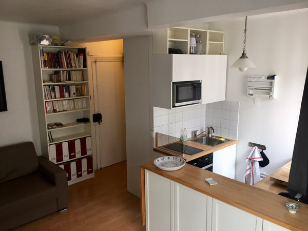 Au nord de Paris, au cœur de la goutte d'or, à proximité  de Montmartre, ce stud Paris, France Studio à proximité de Montmartre. Entire rental unit vacation rental 25623138