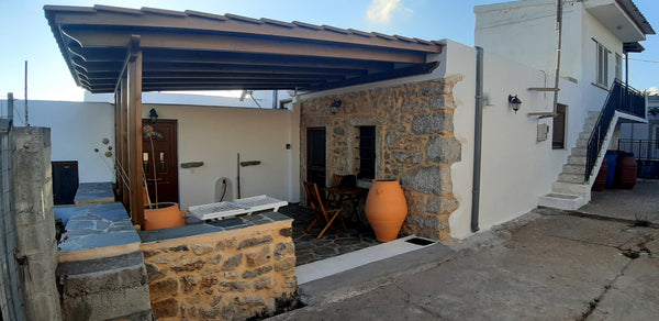 Quiet place, fresh air, bright sun, clear sky. For those who love nature, mounta Sitia, Greece Freedom Entire cottage vacation rental 45545519