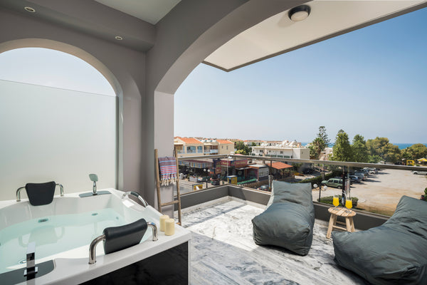 Newly renovated luxury apartments Sun Ray are owned by a local family who are pa  Sun Ray Luxury Suite 103 With Jacuzzi | 100m From Agia Marina Beach Private room in rental unit vacation rental 27485492