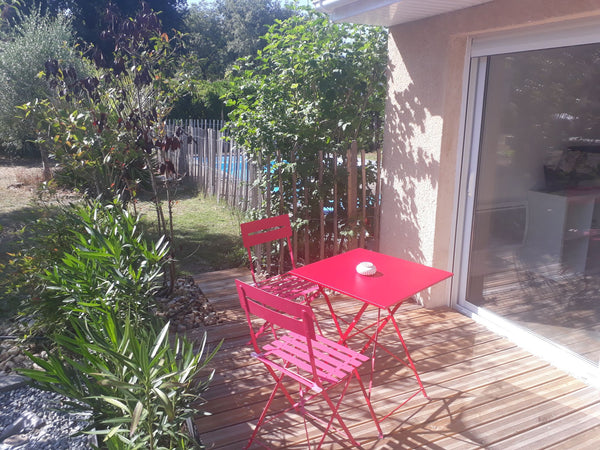 Idéalement situé à seulement 20 minutes du bassin d 'Arcachon et de ses  cabanes Martignas-sur-Jalle, France Entre ville et plage Entire home vacation rental 44227721