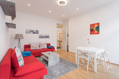 Bright, cozy, and newly renovated apartment located in the hip district "Leopold Vienna, Austria NEW: Bright Red Heart Apartment in Leopoldstadt Entire rental unit vacation rental 32717647