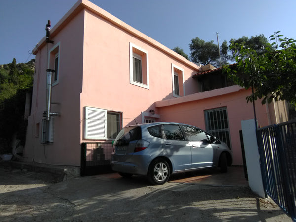 Perfect place for nature lovers who love alternative holidays, overlooking the l  garden of olive trees Entire home vacation rental 23681420