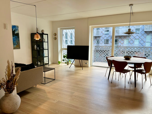 Lejligheden har to soveværelser med plads til fire gæster. Der er en solrig alta Copenhagen, Denmark Lækker lejlighed i Carlsbergbyen på Vesterbro Entire condo vacation rental 594798397908003911