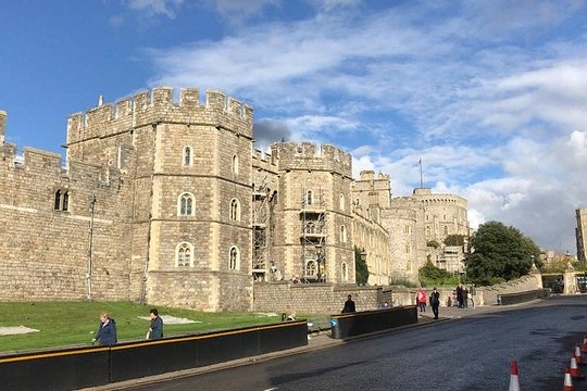 Young Victoria's London: Windsor Castle & Kensington Palace  Private Tours and Travel Guide Europe London CITY London Destination Tour