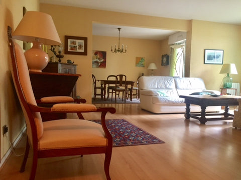 Ce grand appartement de 100 m² est situé au rez-de-chaussée d’une résidence calm Biguglia, France Grand appartement calme en plein coeur de Bordeaux Entire rental unit vacation rental 18825976