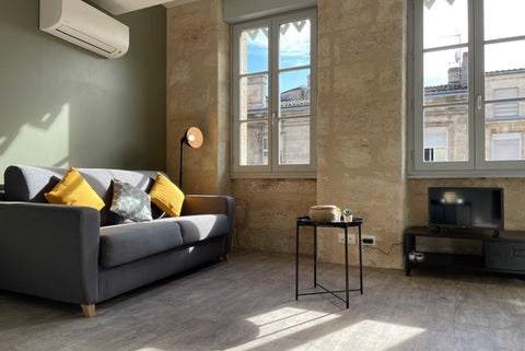 THE ACCOMMODATION <br /> <br />Superb flat, freshly renovated, bright with beaut  Nice bright flat with air conditioning and Entire rental unit vacation rental 583820994813361415