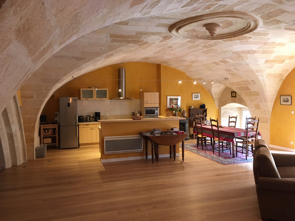 In the heart of historic Bordeaux, a place that combines history, comfort, space Bordeaux, France Stay in Bordeaux inside a church Entire rental unit vacation rental 3591507