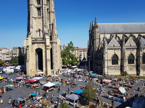 Dans le centre historique de Bordeaux, au dernier étage d'un immeuble XIX ième s  Appartement 58 m2 - Bordeaux centre - 4 personnes Entire rental unit vacation rental 46738985