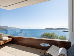 This cozy suite in Agios Nikolaos is close to the beach, restaurants, and shoppi Chania, Greece Brand new Luxury,Seannamon suite 3,amazing seaview Entire home vacation rental 656221562112001404