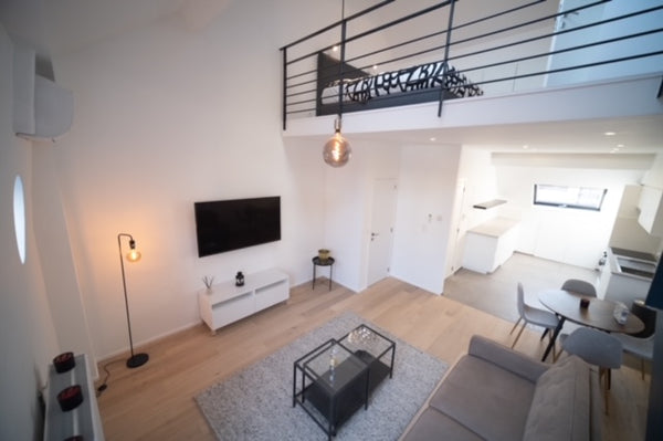 Tous les membres du groupe se sentiront chez eux dans ce logement spacieux et un  Design & luxury brand new apt 2 Pers in Brussels ☆ Entire rental unit vacation rental 50851884