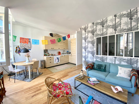 En plein centre, au cœur de la charmante rue du Loup, transports, restaurants, b Bordeaux, France Appartement déco vintage au cœur de Bordeaux Entire rental unit vacation rental 648948682268480196