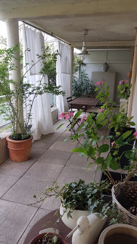 Appartement d'environ 50m2 ouvert sur une terrasse de 30m2 et comportant un séjo Bordeaux, France Appartement avec terrasse Entire condo vacation rental 26354185