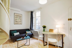 Situation exceptionnelle pour ce charmant appartement ** au cœur du centre ville  Le Coeur Bordelais Entire rental unit vacation rental 50277599