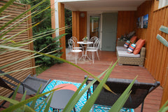 La VILLA CHALEEMAR se situe  à 3,5 km du coeur de BORDEAUX à 100 mètres du Bousc Bordeaux, France VILLA CHALEEMAR         Appartement OYAT Entire rental unit vacation rental 27188106