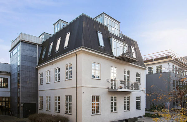 The 2-floor penthouse apartment is part of a former pencil factory. It is situat Copenhagen, Denmark Charming penthouse apartment with harbour view Entire rental unit vacation rental 22520974
