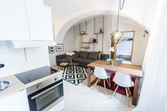 The apartment is located in an absolute top area to explore Vienna easily and qu Vienna, Austria TOP Location - Charming Apartment Entire rental unit vacation rental 21536342