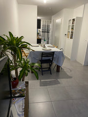 Ce logement élégant offre une toile de fond tendance pour votre séjour.<br /><br  Agréable chambre d’hôte11m2 dans maison de 96m2 . Private room in bed and breakfast vacation rental 54332967