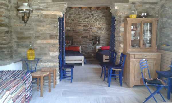 Delphis est un espace au caractere artistique , créé par un sculpteur Tinien ,Di  Delphis:maison d artiste Entire home vacation rental 26635515