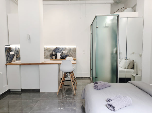 Stay in a beautiful studio apartment, in the famous Koukaki area, just 5' walk f Athens, Attica, Greece KYMA Apartments - Athens Acropolis 22 Entire condo vacation rental 602003146900340341