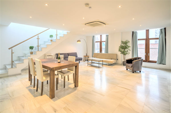This beautiful luxury apartment is located right on the famous 