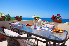 Bright Theodor's Home is located 11 km from the center of Rethymno and just 300m  Theodor Seaview House - 300 m from the beach Entire rental unit vacation rental 30076579
