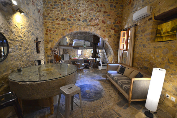 Das Mill & Press Apartment bildet einen abgeschlossenen Bereich von „The Olive P Nuremberg, Germany The Olive Press - Mill & Press Apartment - Kritsa Entire rental unit vacation rental 47039075