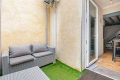 Industrial spirit for this duplex studio, completely renovated, which mixes meta  Studio duplex neuf/Terrasse/Parking/St Genès Entire rental unit vacation rental 48622865