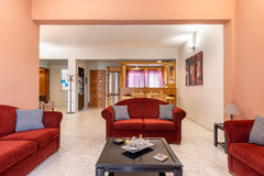 Very central spacious 100 m2 apartment (2nd floor) <br />Walking distance to the Chania, Greece Big spacious apartment in the heart of the city!🌅 Entire condo vacation rental 567093534779143359