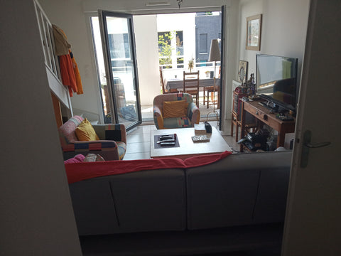 Résidence sécurisée. Parking en sous sol. Logement au 1er et dernier étage.<br / Mérignac, France Plein pied dans duplex 1km Rocade sortie 9 Private room in condo vacation rental 36354519