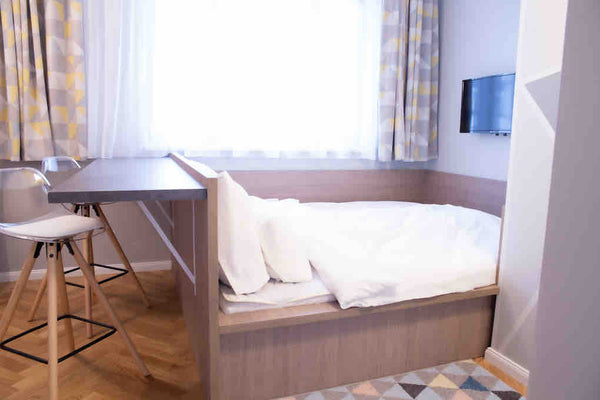 Ein paar Gehminuten von der Fußgängerzone Mariahilfer Straße entfernt liegt unse Vienna, Austria 8 flats Pension Rose Zieglergasse Apartment 3 Entire rental unit vacation rental 43752474
