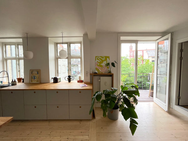 Nyd en stilfuld oplevelse i denne centralt beliggende bolig, i et af de mest att Frederiksberg, Denmark Trendy lejlighed med stor altan og meget lys. Entire condo vacation rental 50744865